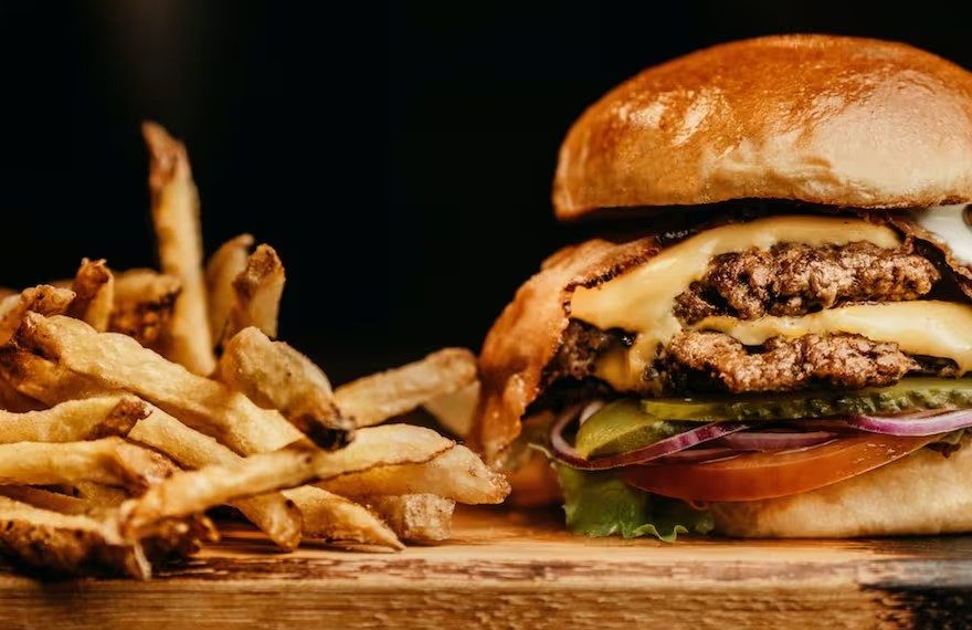 Un estudio asegura que los alimentos ultraprocesados serían dañinos para el cerebro