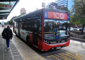 UTA: nuevo convenio de los choferes de colectivos tiene salarios que supera el millón de pesos