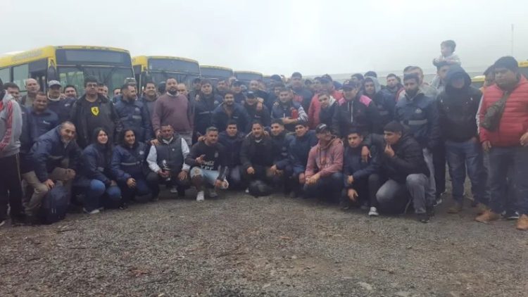 Los 200 «trabajadores capacitados» de CdS esperan el llamado de la Municipalidad; «no somos patoteros»