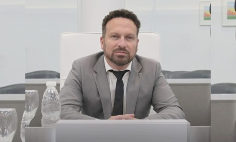 Marcelo Ocampo planteó la adhesión de la comuna al aumento salarial del 27% anunciado por Insfrán