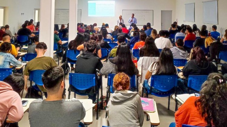 Bibolini sobre el cursado en la UPLaB: “Está todo bien planificado y sin ningún inconveniente”