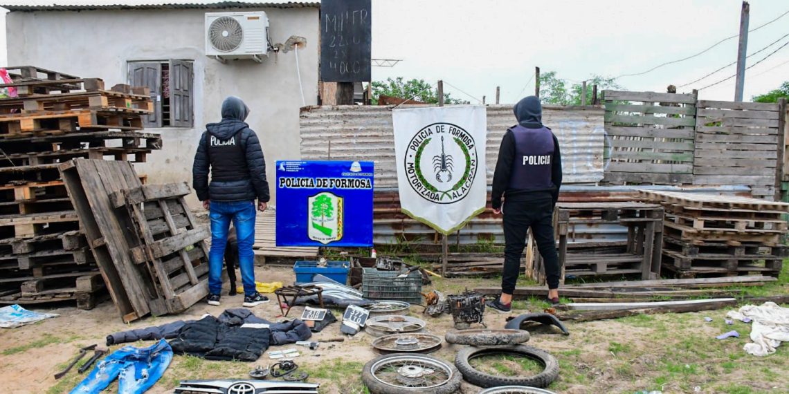 La Policía desbarató un desarmadero de motos en el barrio Santa Rosa