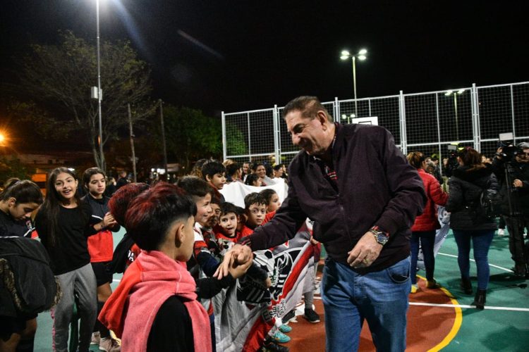 Jofré inauguró una nueva plaza y playón deportivo en el barrio San Pedro