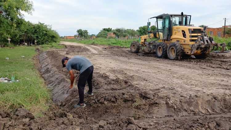 Optimizan desagües pluviales y calles en la ciudad