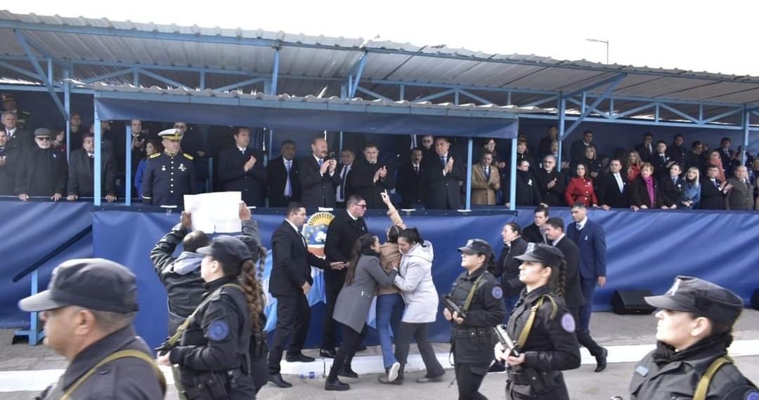 Comunicado policial: “La puesta en escena de una legisladora provincial buscó empañar una fiesta patria”