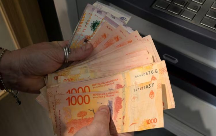 Faltan billetes en cajeros automáticos