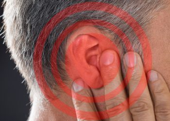 La Justicia ordenó a una mujer que deje de hostigar a sus vecinos con bocinazos “a chicos con problemas auditivos”