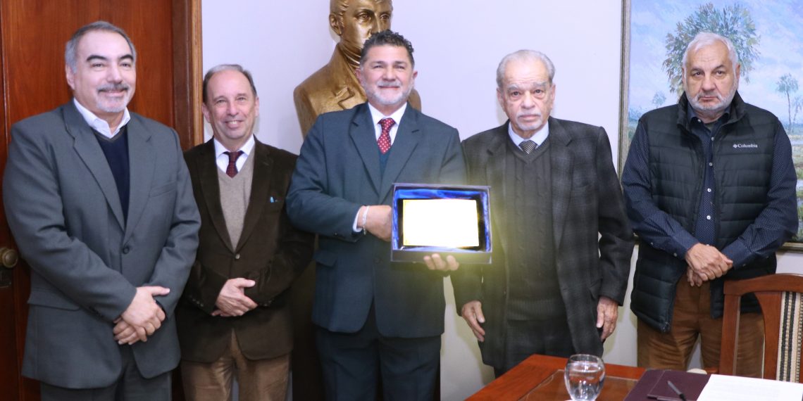 El Superior Tribunal de Justicia rindió homenaje al ministro saliente Eduardo Hang