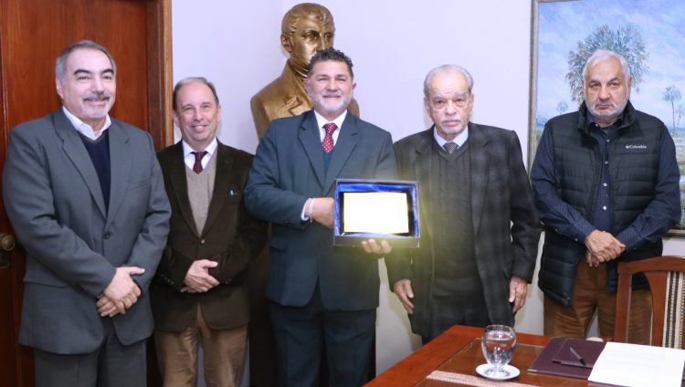 El Superior Tribunal de Justicia rindió homenaje al ministro saliente Eduardo Hang