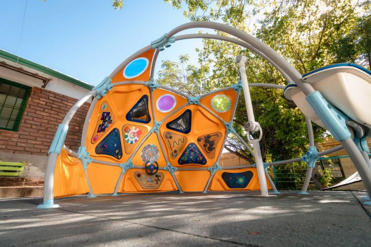 Convocan a escuelas y organizaciones a concurso por la instalación de domos cósmicos educativos