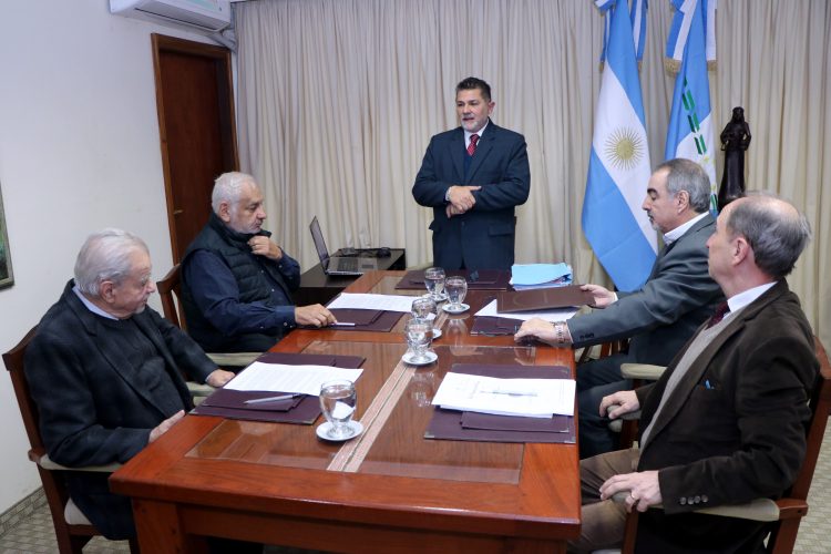 El Superior Tribunal de Justicia rindió homenaje al ministro saliente Eduardo Hang