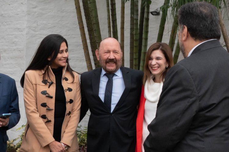 Insfrán reunió a todo su gabinete en su residencia