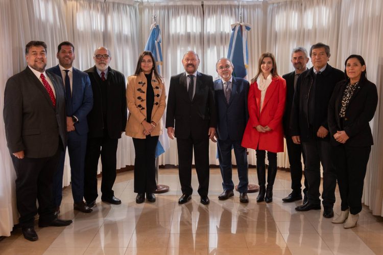 Insfrán reunió a todo su gabinete en su residencia