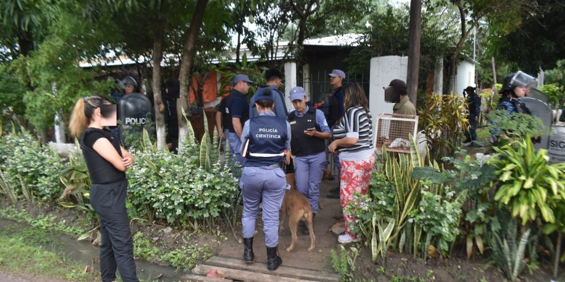 Joven de 18 años recibió un balazo en el cuello y por el hecho detuvieron a un hombre de 48 años
