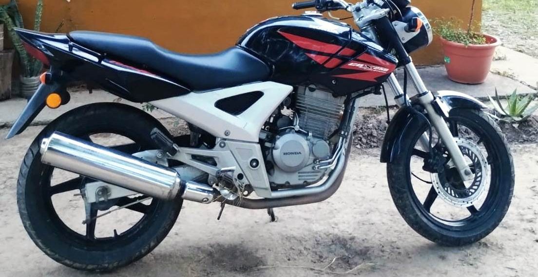 Robo de motos: recuperaron 5 motocicletas y detuvieron a tres ladrones