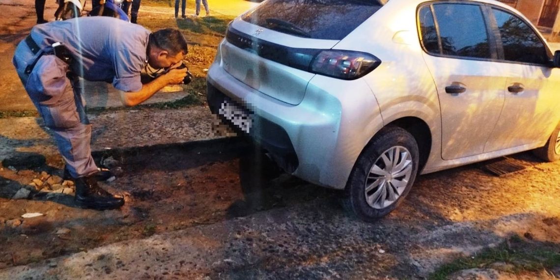 Le pidió prestado el auto a su hermana y nunca se lo devolvió: quedó detenida