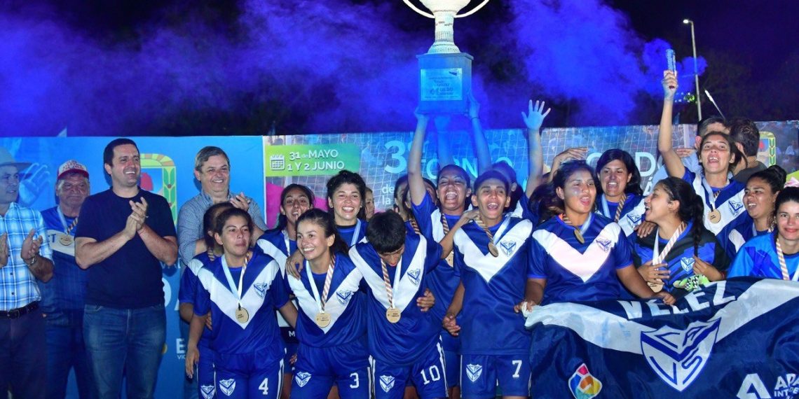 Vélez de Ibarreta se consagró campeón de la tercera edición del Torneo de la Amistad