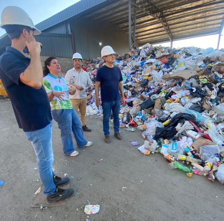 Fuerte apuesta a campañas de educación ambiental y visitas guiadas al centro GIRSU