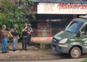 Allanamientos ordenados por Moran con varios detenidos: entre ellos un policía y gendarmes