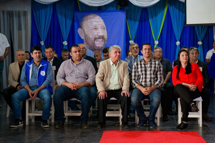 La Bancaria agasajó y distinguió a empleados con 40 años de servicio