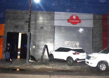 Ingresaron por una ventana y robaron la recaudación de una carnicería