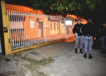 Vecino arrojó gas pimienta al público que intentaba ingresar al acto de inauguración de los Juegos Evita 