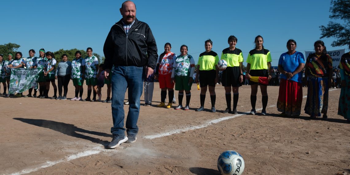 Gildo Insfrán calificó de «forastero sinvergüenza» al senador Paoltroni (video)