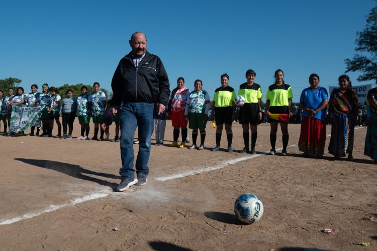 Gildo Insfrán calificó de «forastero sinvergüenza» al senador Paoltroni (video)