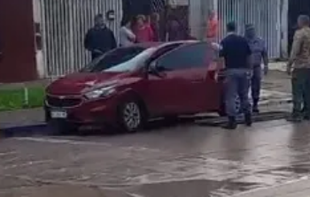 Un hombre de 51 años falleció dentro de su coche en el centro de la ciudad