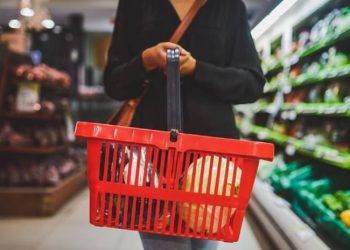 Economía en declive: 6 de cada 10 argentinos consumen menos que el año pasado