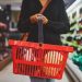 Economía en declive: 6 de cada 10 argentinos consumen menos que el año pasado