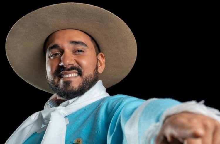 Lázaro Caballero llega al teatro Vorterix de Buenos Aires con nuestra música del monte