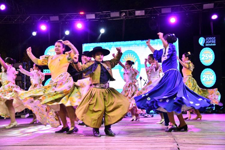 Preparan un amplio programa de actividades para celebrar el Día de la Independencia