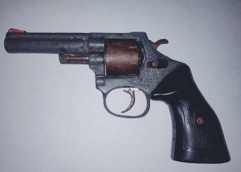 Detuvieron a un hombre por disparar “en el tórax” a otro con un arma de fuego