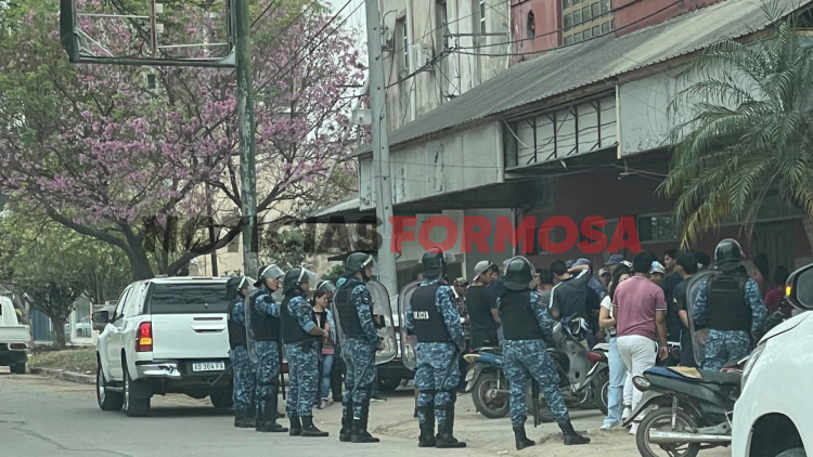 Allanamiento y secuestros en Worldcoin, la empresa que scanea iris y paga con Bitcoins