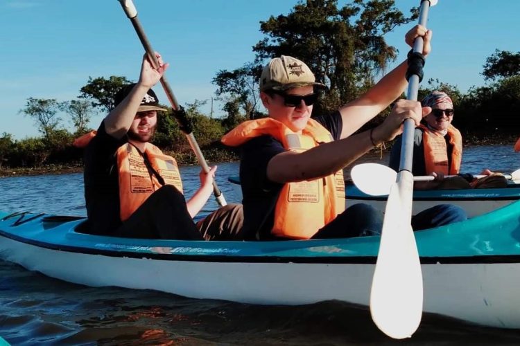 Te gustaría aprender canotaje?