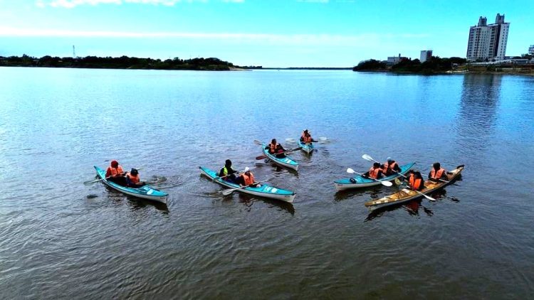 Te gustaría aprender canotaje?