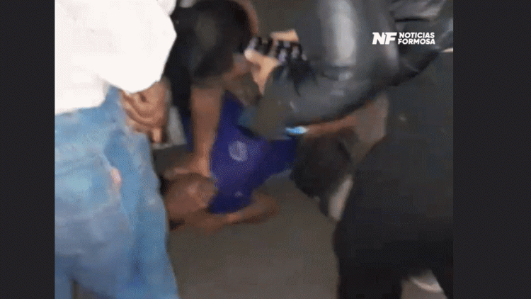 «Venía borracho y chocó a tres autos estacionados» (video)