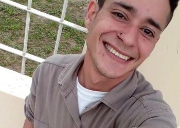 A Juliano lo chocaron y «la conductora de la Kangoo, escapó»; él sigue internado. Buscan testigos del accidente