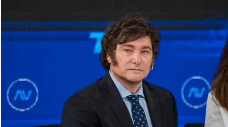 Encuesta: preguntaron si Milei ajusta a los trabajadores o a la casta política