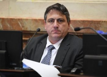 Paoltroni formó un monobloque tras su expulsión del bloque libertario pero ratificó apoyo a Milei