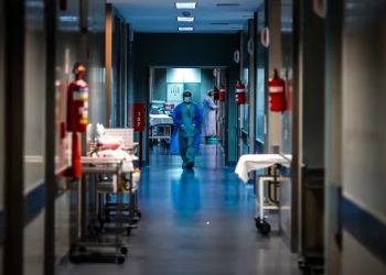 El Ministerio de Salud de la Nación evalúa cobrar la atención a extranjeros en hospitales públicos