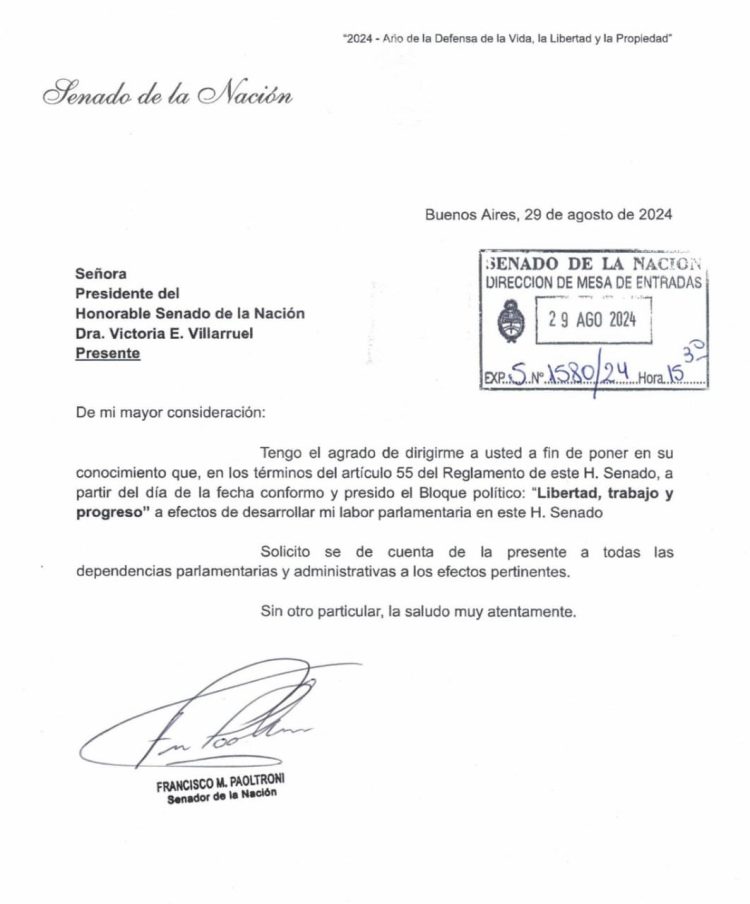 Paoltroni formó un monobloque tras su expulsión del bloque libertario pero ratificó apoyo a Milei