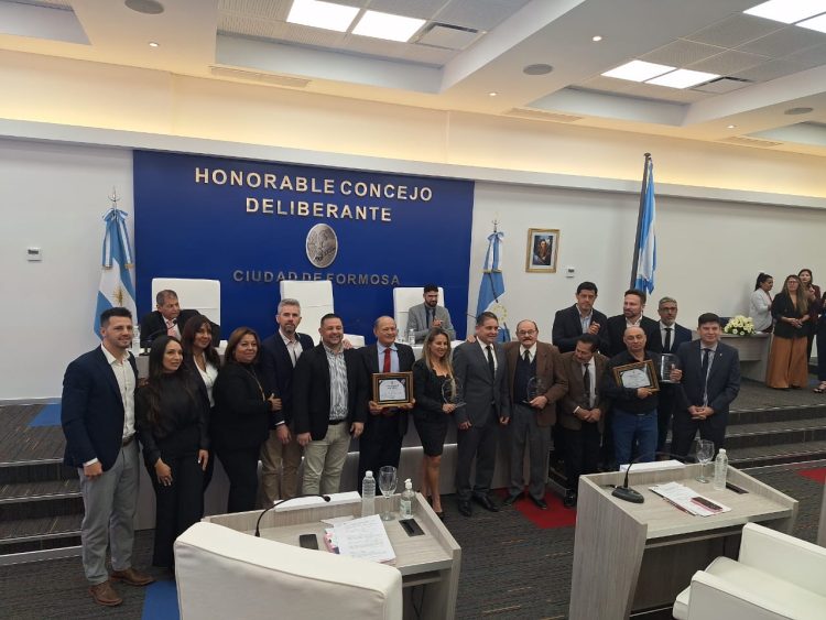 El Concejo Deliberante declaró “Ciudadanos Notables” a los hermanos Rojas Telles, de la histórica peluquería Isidorito