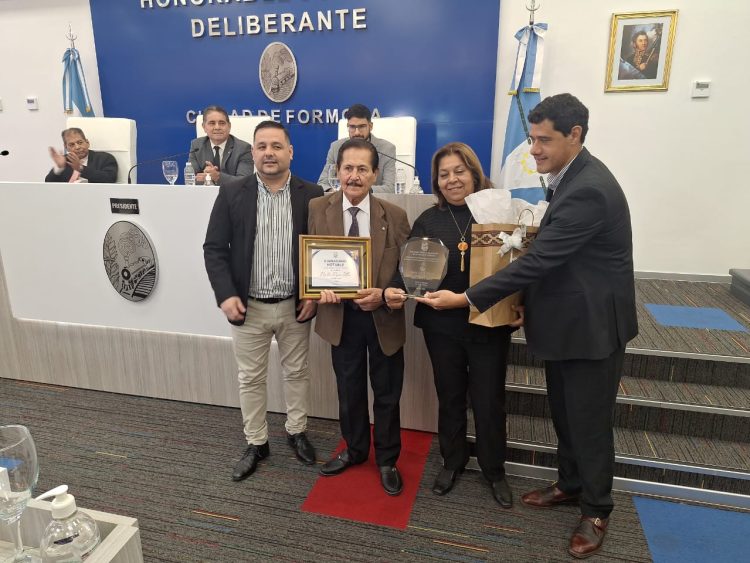 El Concejo Deliberante declaró “Ciudadanos Notables” a los hermanos Rojas Telles, de la histórica peluquería Isidorito