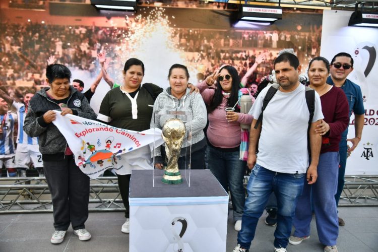 La Copa del Mundo, la de América y el trofeo de la Finalissima están en Formosa en una muestra futbolera de lujo