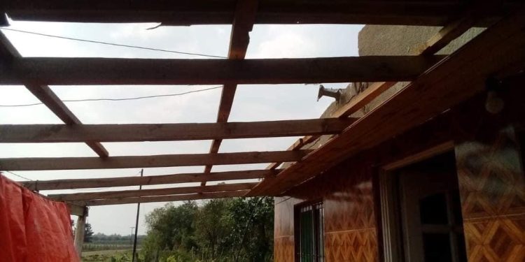 Fuerte temporal de lluvia y viento en Siete Palmas