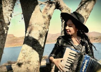 Nuestros artistas: Johana Riviz presenta su nuevo trabajo musical