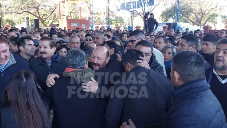 Patiño pidió audiencia a Gildo para explicarle las «cuestiones raras que existen en Educación»