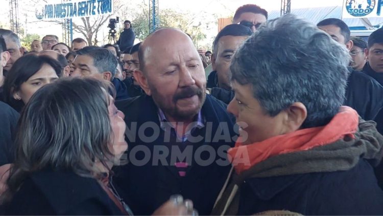 Patiño pidió audiencia a Gildo para explicarle las «cuestiones raras que existen en Educación»